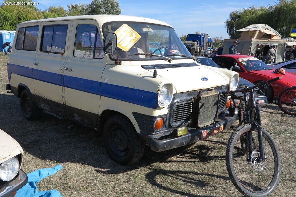 OldCarLand-2015! На выходных в Киеве показали рекордное количество раритетных автомобилей: фоторепортаж