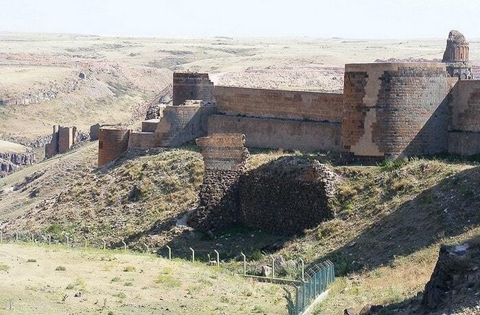 Древняя столица Армении, которая могла стать восьмым чудом света