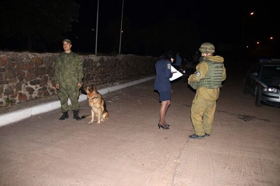 Отголоски войны: в Мариуполе у входа в парк обнаружены мины
