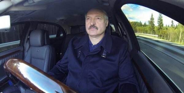 Лукашенко нарушил правила дорожного движения: фото- и видеофакт