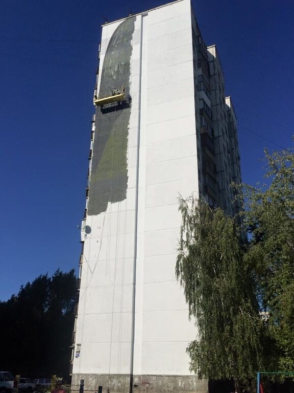 У Києві на висотці намалюють гігантського птаха: фотофакт