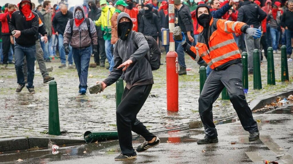 У Брюсселі до 100 тисяч демонстрантів вийшли на протести: опубліковані фото