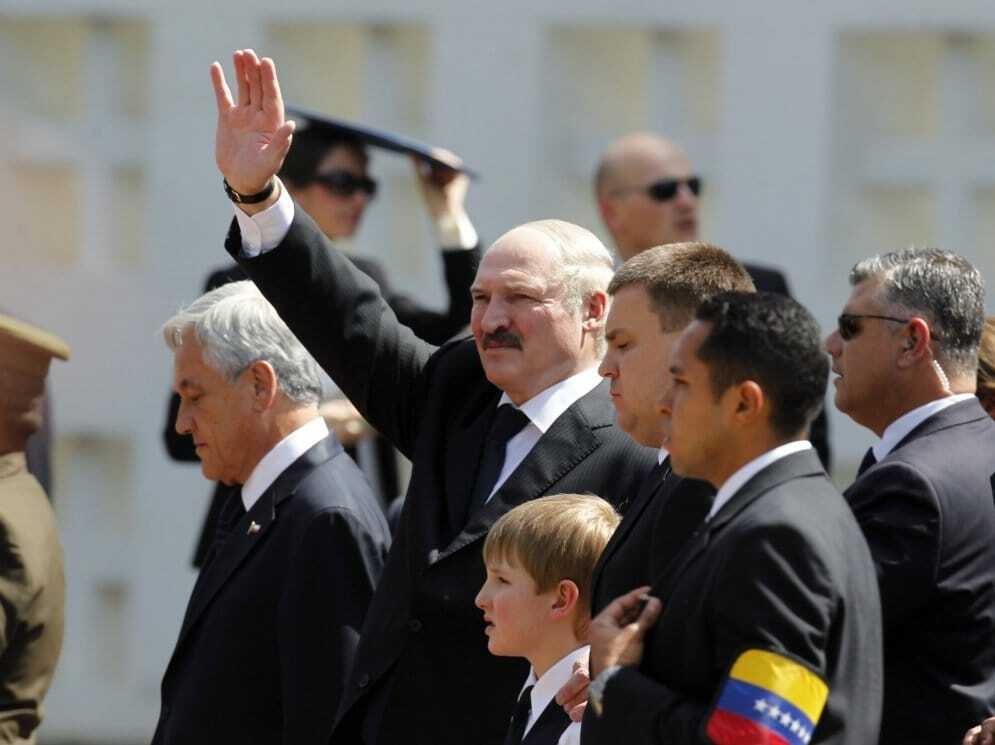 Запоминающееся детство: 12 мировых лидеров, в компании которых побывал 11-летний сын Лукашенко