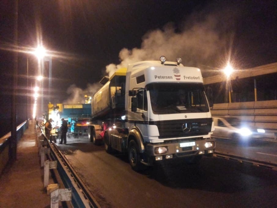 Киевские дорожники досрочно закончили ремонт Южного моста