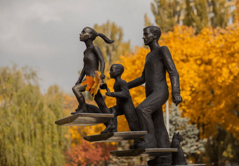 Как золотая осень превратила Киев в сказку: опубликованы фото