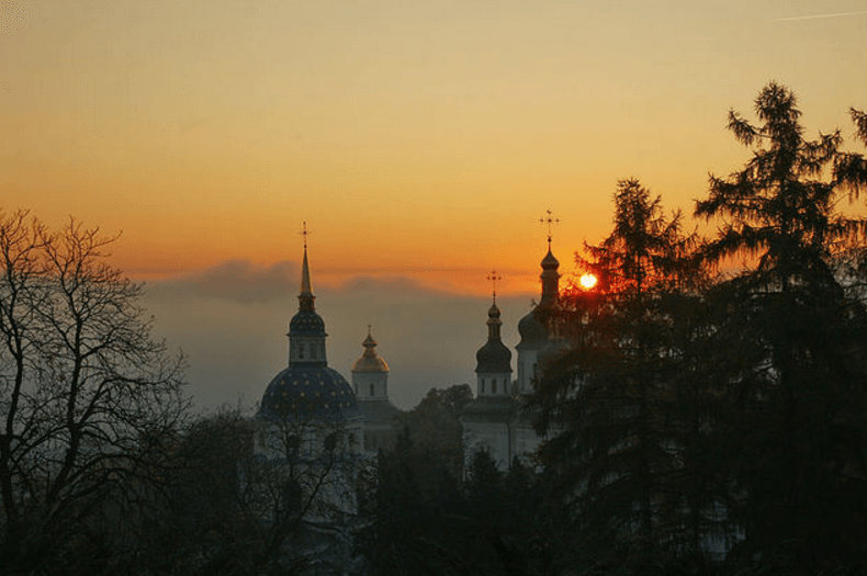 Как золотая осень превратила Киев в сказку: опубликованы фото