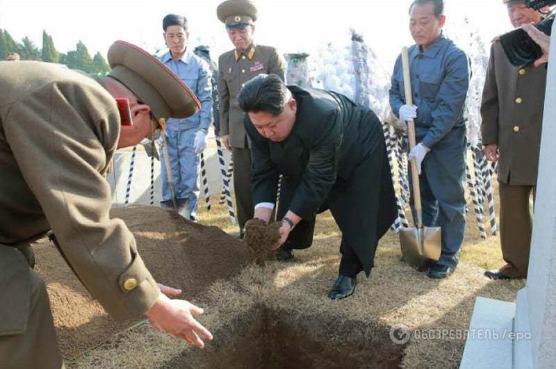 Похороны военачальника КНДР: по центру Пхеньяна провезли гроб на БТР