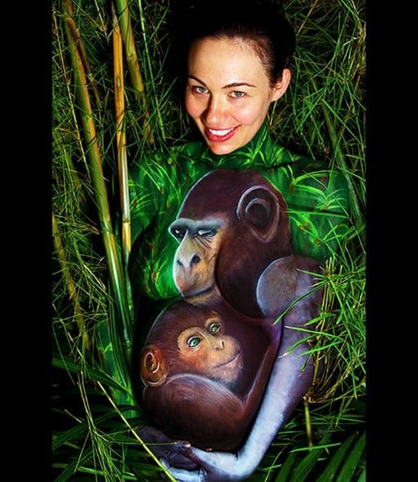 Потрясающие фото бодиарта, выполненного на телах будущих мам