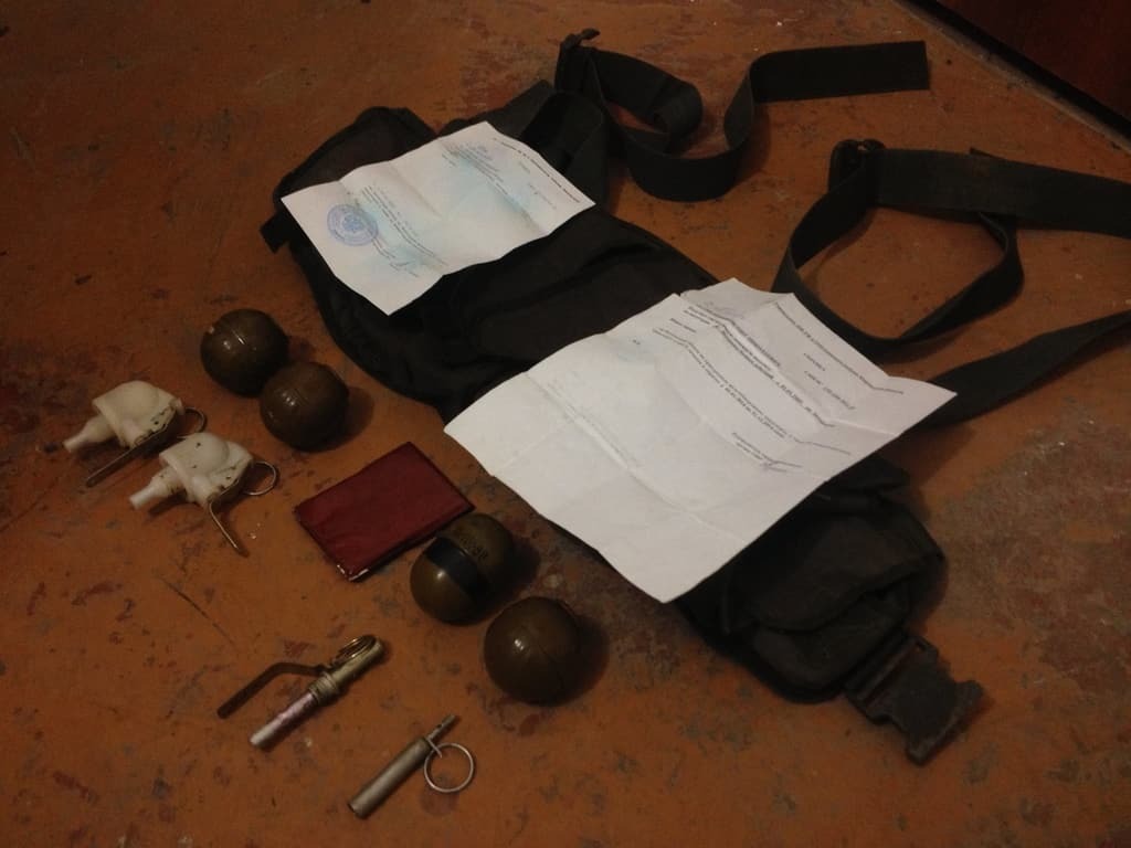 На Луганщине нашли тело диверсанта с российскими документами: опубликованы фото