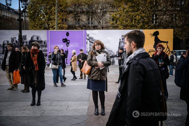 Безмолвная скорбь: фоторепортаж с минуты молчания в Париже