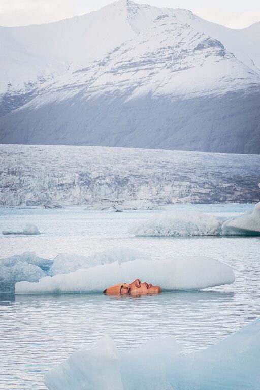 Во льдах Исландии навеки уснула "красивая женщина": фотофакт