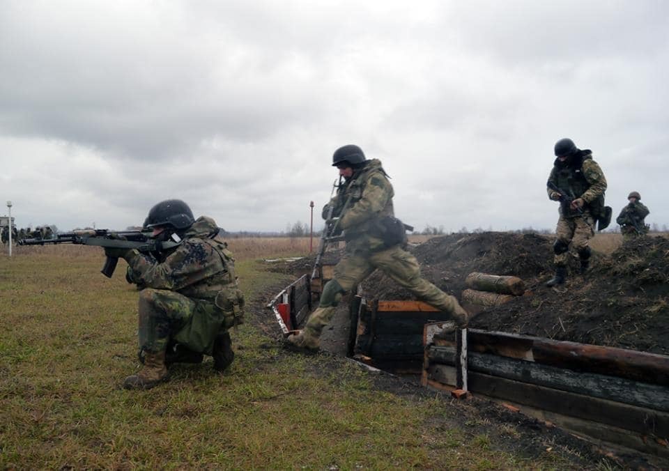 Элитные тени: Минобороны похвасталось украинскими "коммандос". Фотофрепортаж