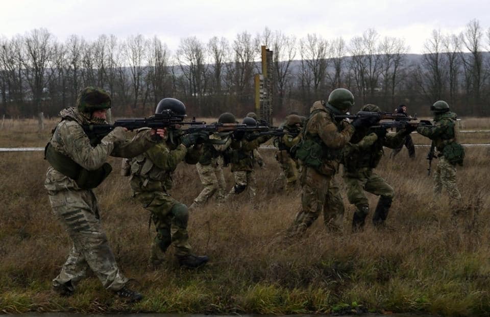 Элитные тени: Минобороны похвасталось украинскими "коммандос". Фотофрепортаж