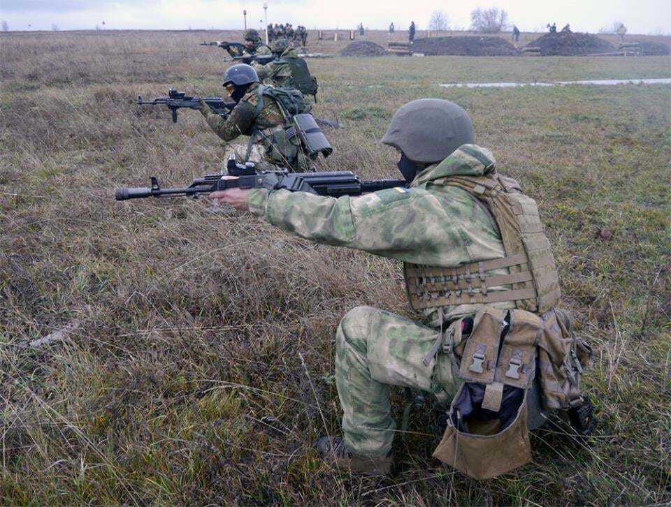Елітні тіні: Міноборони похвалилося українськими "коммандос". Фоторепортаж
