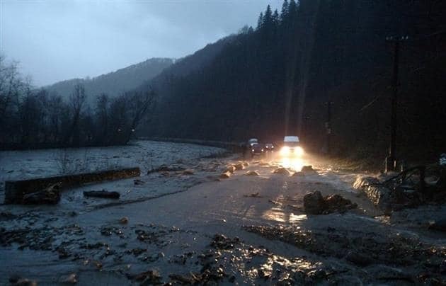 Потоп на Закарпатье: селевые потоки и оползни заблокировали движение транпорта