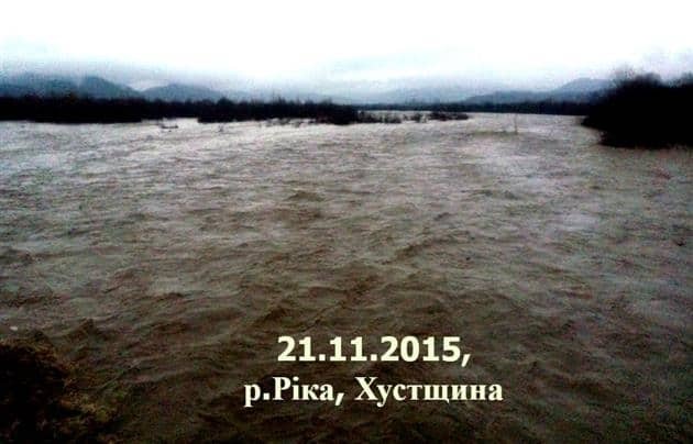 Потоп на Закарпатье: селевые потоки и оползни заблокировали движение транпорта