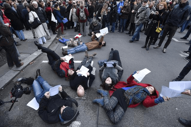 Прага "взорвалась" демонстрацией за отставку пропутинского Земана: фотофакт