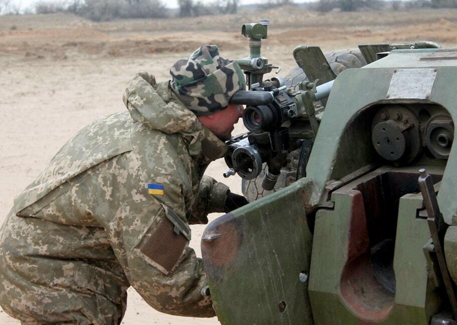 Танки, пушки, вертолеты: в сети появились яркие фото учений десантников