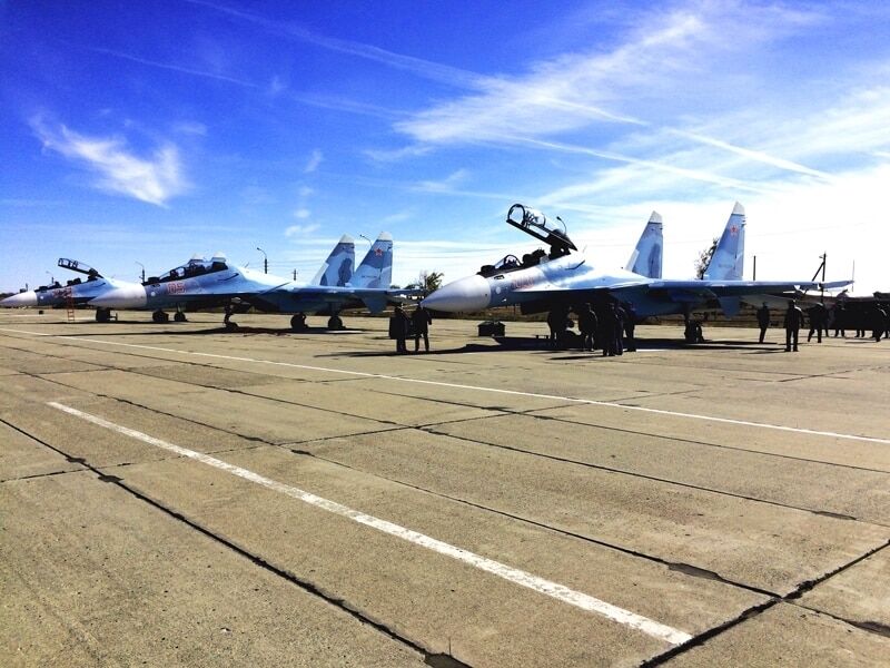 Россия перебросила новые войска к границам Украины и в Крым: фотодоказательства