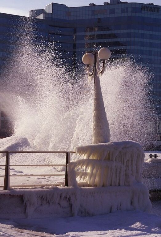 Ветерок колышет арматуру: ураган превратил Владивосток в "аэротрубу". Фото и видео стихии