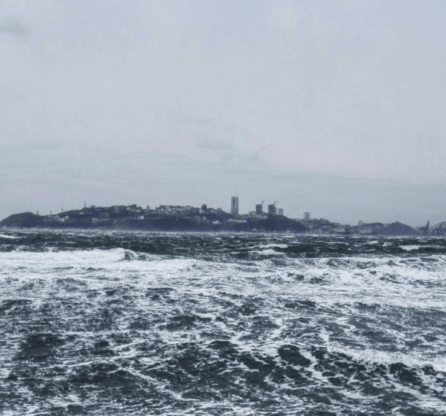Вітерець колише арматуру: ураган перетворив Владивосток в "аеротрубу". Фото і відео стихії