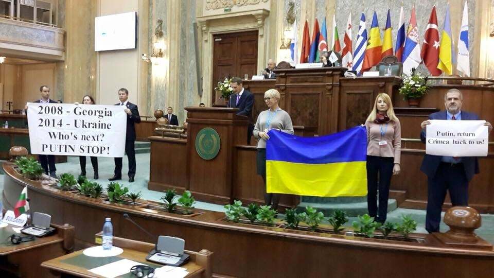 Хто наступний? Українці зустріли виступи спікера Держдуми Росії протестом