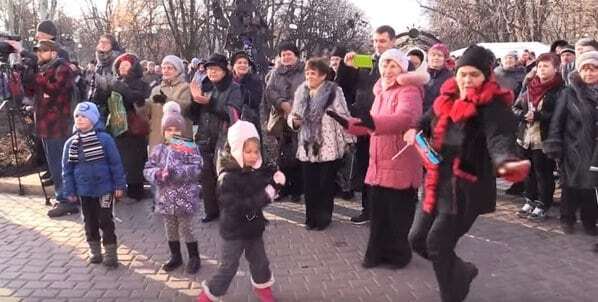 Терористи "ДНР" в річницю Голодомору влаштували фестиваль їжі: опубліковані фото