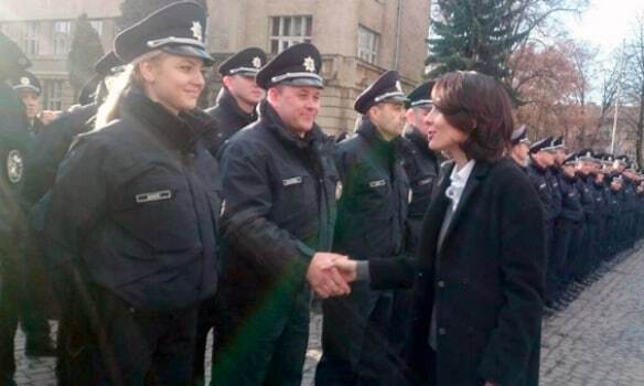 В МВД показали новых полицейских Мукачево и Ужгорода: фото красавцев