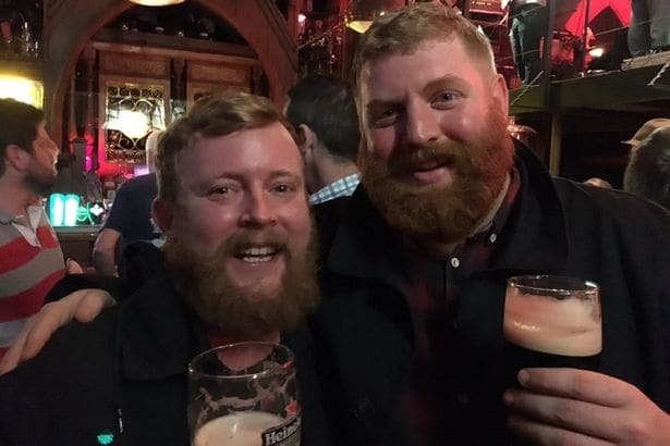 У покоривших сеть бородатых двойников из самолета нашелся еще один "брат"