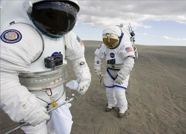 NASA розсекретило 13 незвичайних скафандрів астронавтів