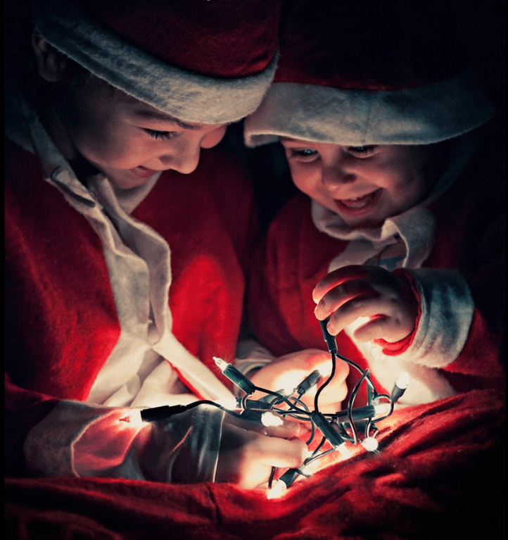 Время чудес: 10 волшебных открыток, которые подарят новогоднее настроение
