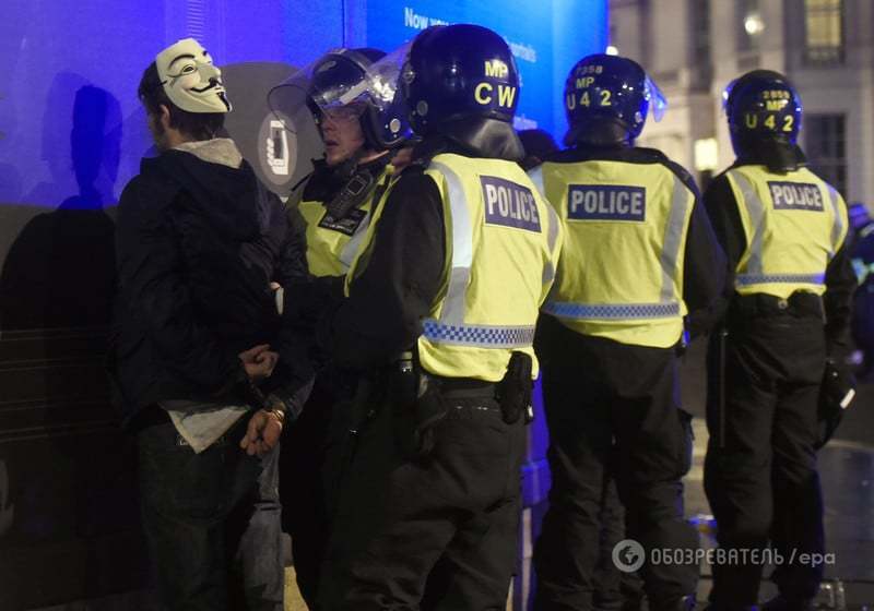 В Лондоне ночь Гая Фокса закончилась драками и погромом: опубликованы фото и видео