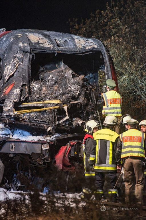 В Германии поезд врезался в военный грузовик, есть жертвы: фоторепортаж