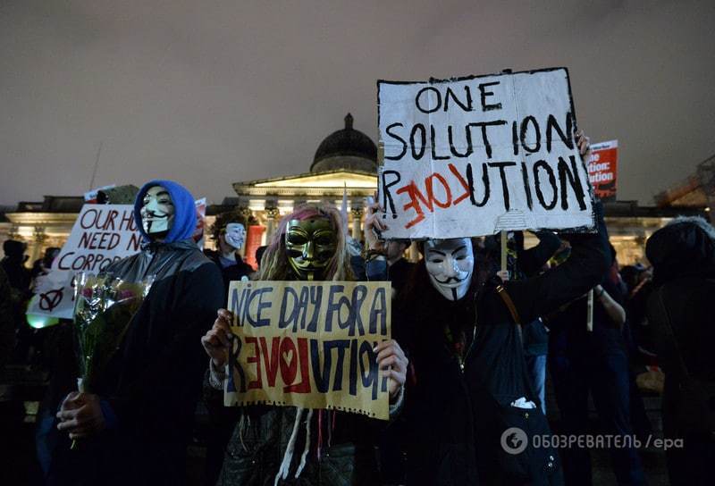 У Лондоні ніч Гая Фокса закінчилася бійками і погромом: опубліковані фото і відео