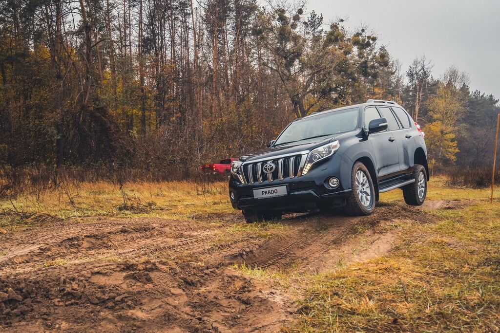 В Украине испытали три новых внедорожника Toyota