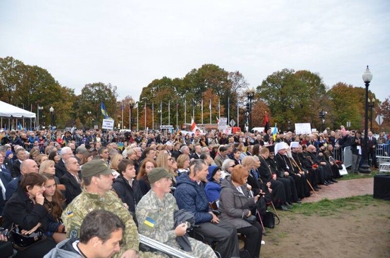 Марина Порошенко открыла Мемориал жертвам Голодомора в Вашингтоне