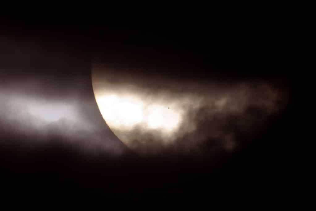 Увлеченные Солнцем: топ-10 самых потрясающих фото затмений
