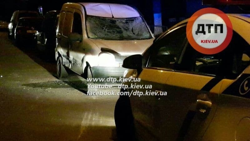 В Киеве водитель Ford спасся в ДТП благодаря ремню безопасности 