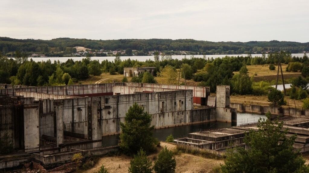 "Польский Чернобыль": жуткие пейзажы атомной электростанции под Краковом