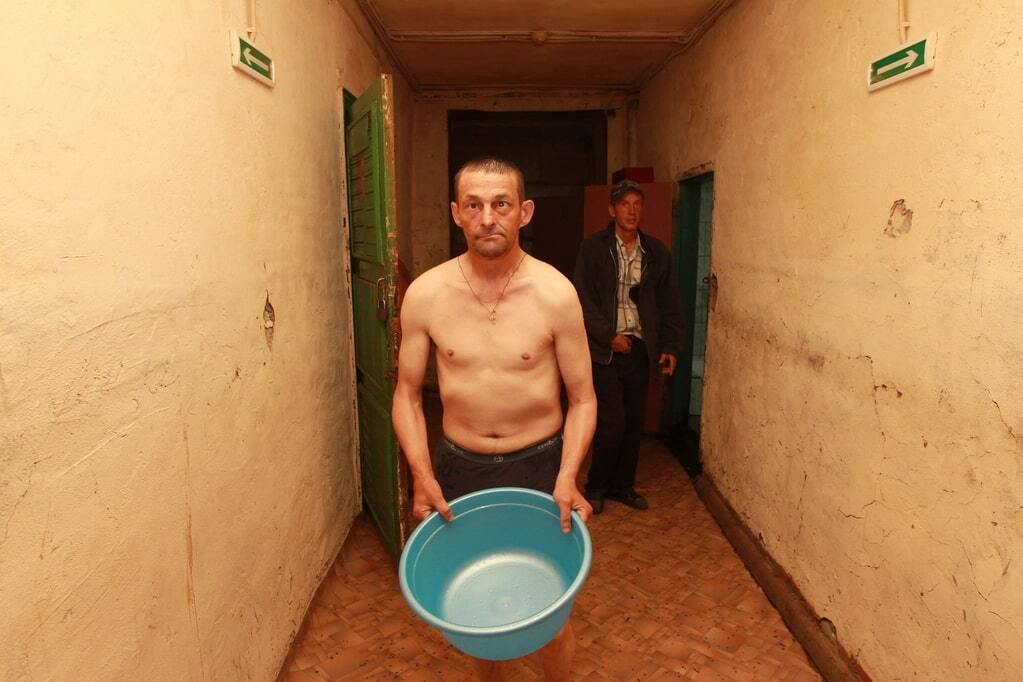 Опубліковані фотографії моторошного стану інтернату, згорілого в Росії
