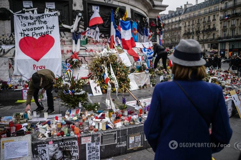 Місяць скорботи: у Парижі вшанували пам'ять жертв терактів 13 листопада