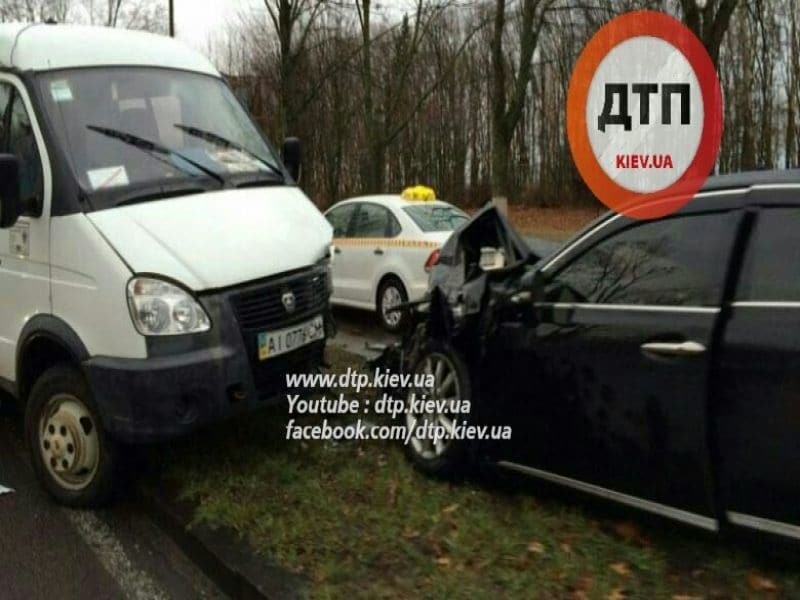 Крупная авария под Киевом заблокировала бориспольскую трассу