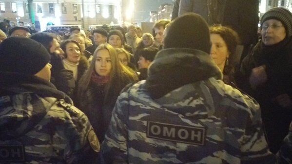 Протест по-русски: ОМОН пытался разогнать акцию в центре Москвы