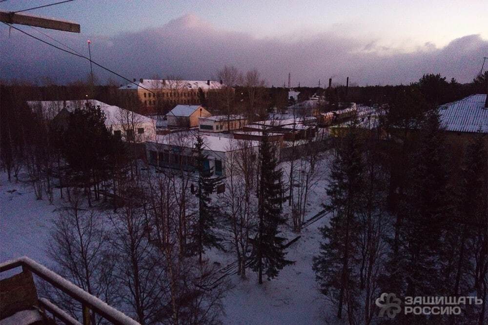 Опубліковані фотографії епічно падіння російської крилатої ракети на житловий будинок 