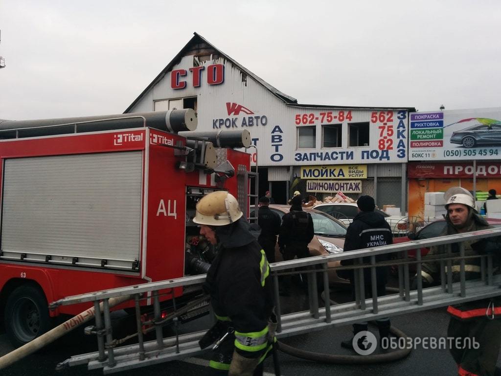 У Києві мега-пожежа знищила СТО: опубліковані фото