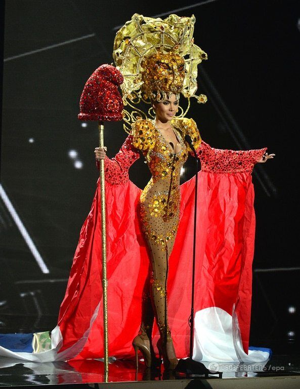 "Мисс Вселенная 2015": фото с дефиле в национальных костюмах