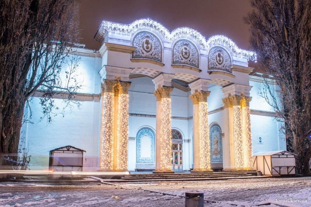 Де в Києві вже по-новорічному красиво: опубліковані фото