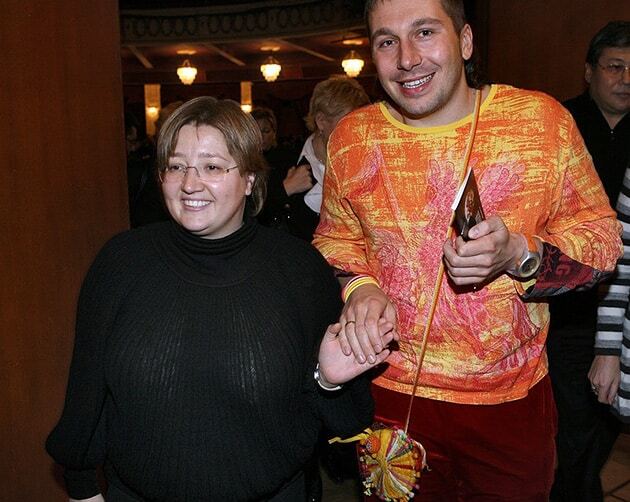 В богатстве и бедности: самые крепкие браки известных миллиардеров