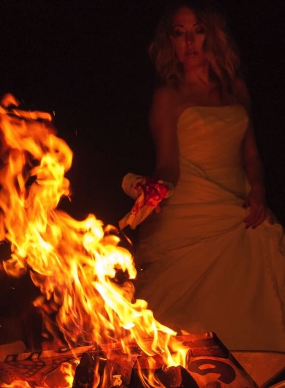 Украинская певица из мести любимому сожгла роскошный особняк 