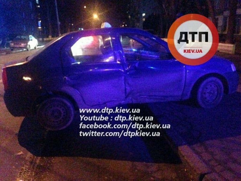 В Киеве пьяный таксист не поделил дорогу с Mazda